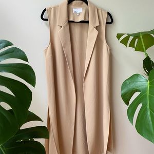 Cream/Tan Sleeveless Duster